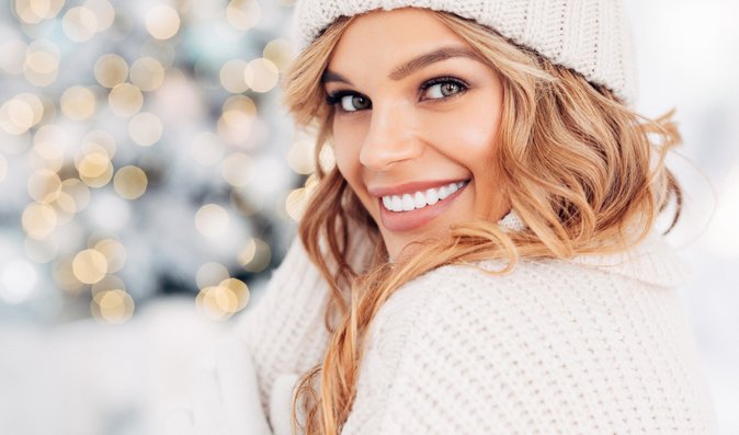 Vánoce bez vrásek: 7 tipů pro zdravější a krásnější pleť v zimě