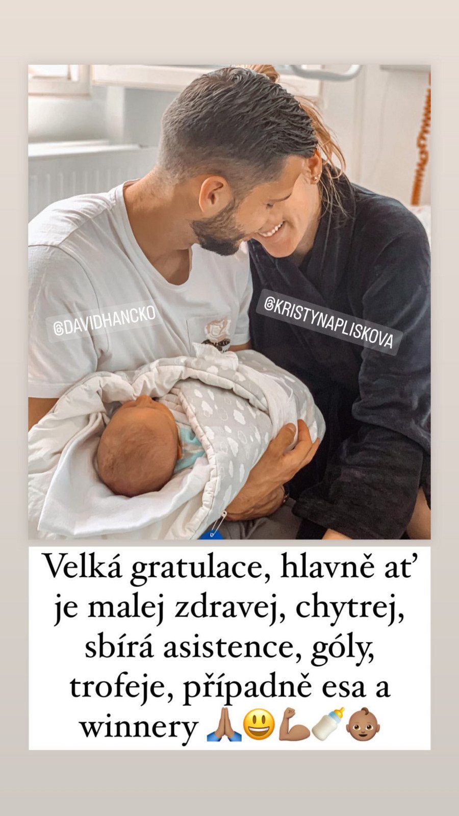 Michal Hrdlička a jeho gratulace novopečeným rodičům.