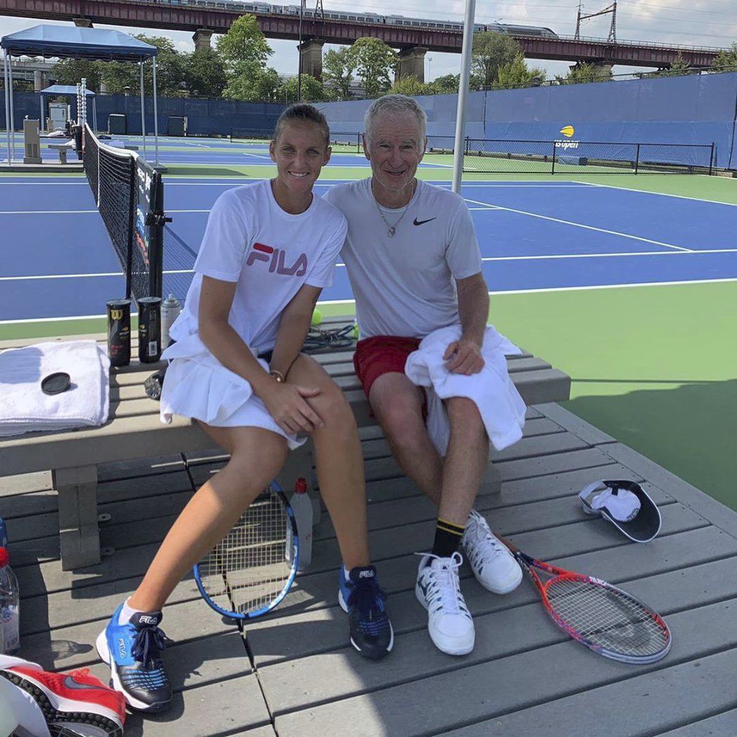 Karolína Plíšková si před US Open zatrénovala s legendou a nynějším komentátorem Johnem McEnroem!