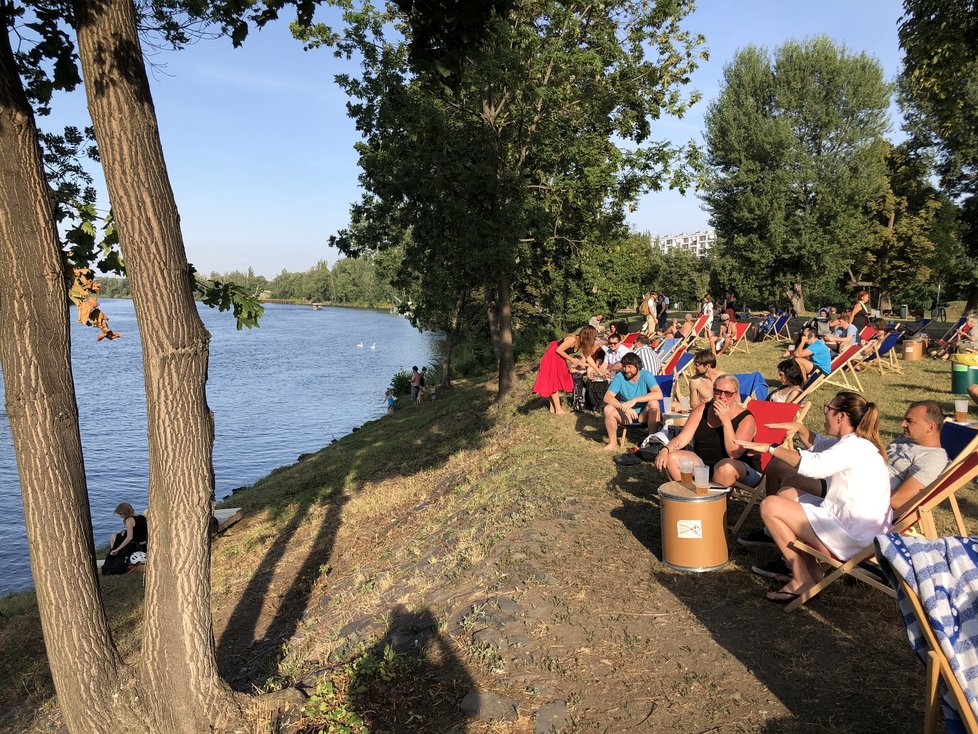 Nová plovárna Baden Baden se otevřela na Štvanici