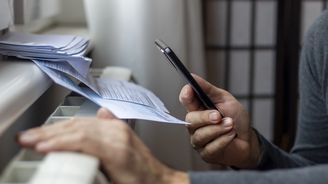 Fixovat plyn teď, nebo čekat? Rozdíl může být i tisíce korun ročně Fixovat plyn teď, nebo čekat? Rozdíl může být i tisíce korun ročně