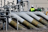 Státy EU budou s plynem šetřit ještě rok, shodli se ministři. Experti ale mají obavy