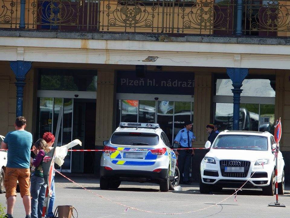 Policie uzavřela nádraží v Plzni.