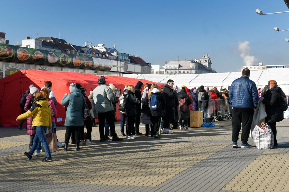 Krajským asistenčním centrem pomoci Ukrajině v Plzni (KACPU) prošlo už více než čtyři tisíce lidí.