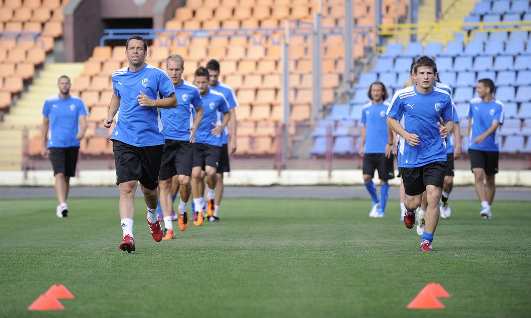 Plzeňští fotbalisté na tréninku den před klíčovým utkáním v Jerevanu. S tamějším Pjunikem se střetnou dnes od 17:00.