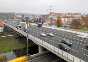 V Plzni skončila hlavní část rekonstrukce mostu generála Pattona.