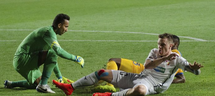 Fotbalisté Viktorie Plzeň remizovali s rumunskou Ploješti 1:1, remízu zachránil v 91. minutě střídající záložník Daniel Kolář.