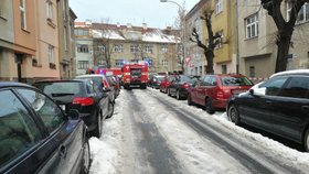 Dva muži zemřeli v domu plzeňské městské části Bory.