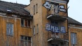 Z ostudy Plzně nové bydlení: Ruinu v Resslově obnoví za více než 100 milionů
