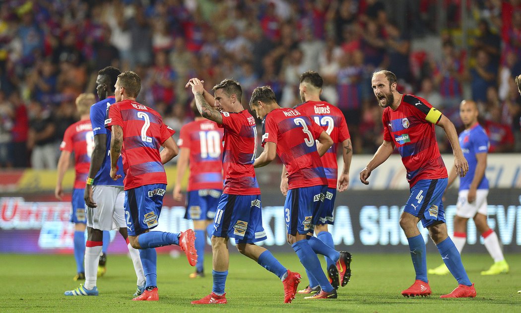 Fotbalisté Viktorie Plzeň otočili zápas se Slavií a vyhráli 3:1