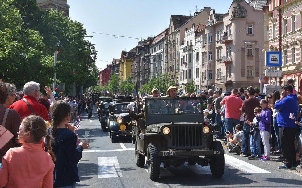 Oslavy osvobození 2018: Plzní projel Convoy of Liberty