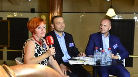 Debata Blesku ke krajským volbám 2016 z Plzeňského Prazdroje. Zleva Ivana Bartošová (Koalice pro Plz. kraj), Martin Baxa (ODS) a Josef Bernard (ČSSD).