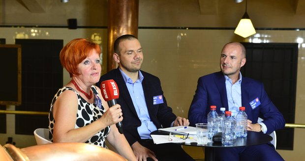 Debata Blesku ke krajským volbám 2016 z Plzeňského Prazdroje. Zleva Ivana Bartošová (Koalice pro Plz. kraj), Martin Baxa (ODS) a Josef Bernard (ČSSD).