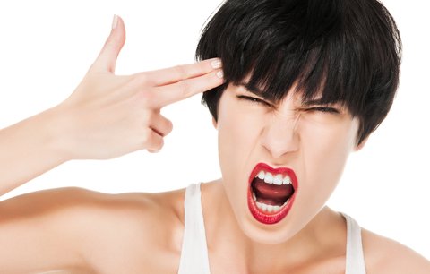 Záchvaty vzteku a žravost před menstruací? Někdy pomohou jen antidepresiva