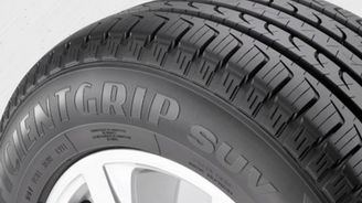 Goodyear nestíhá poptávku po pneumatikách pro SUV, klesl mu zisk