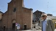 Po deseti dnech zasáhlo severní Itálii další zemětřesení, tentokrát o síle 5,8 stupně. Vyžádalo si nejméně deset obětí.