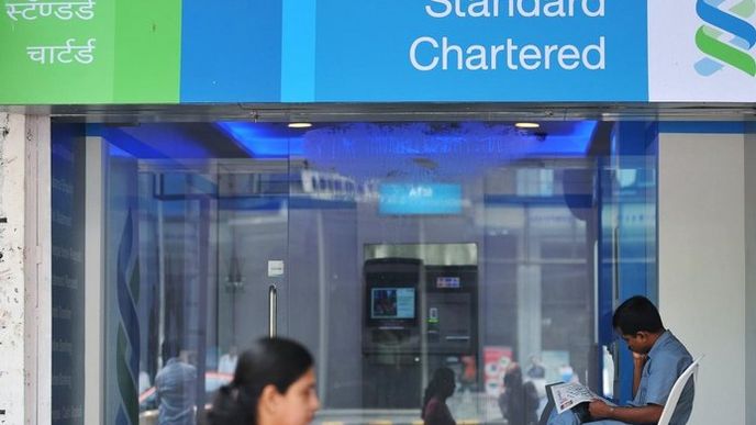 Pobočka banky Standard Chartered, ilustrační foto
