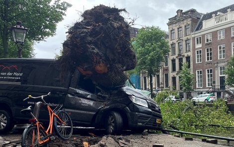 Následky ničivé bouře v Nizozemsku. (5.7.2023)