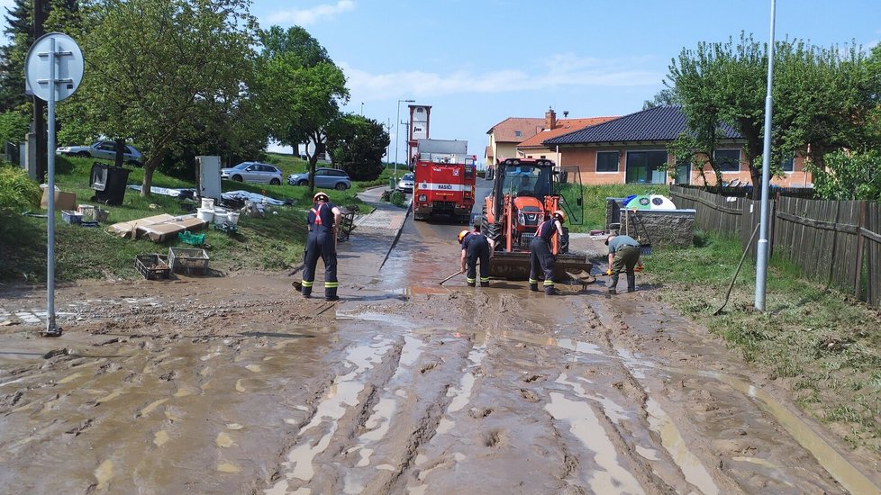 Následky bouřky v Přibyslavicích na Brněnsku. (23.5.2023)