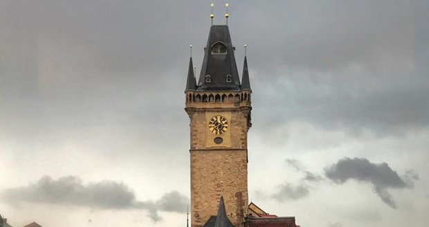 Prahu na konci července bičuje přívalový déšť a bouřky.