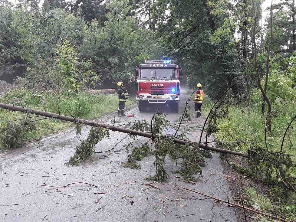 Obrovské škody napáchaly bouřky na jižní Moravě.