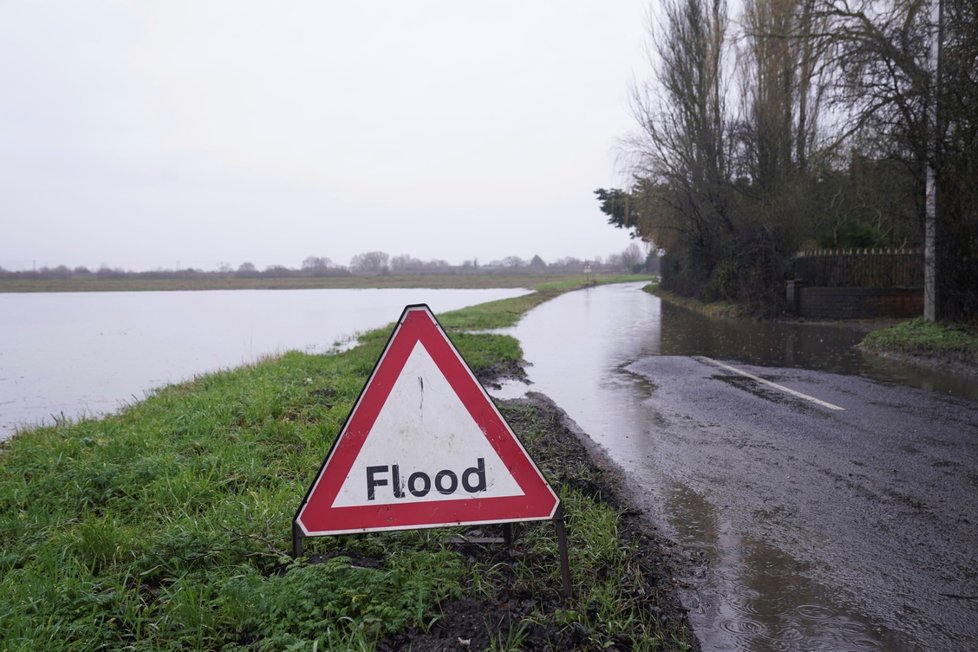 Záplavy v Británii (2. 1. 2024)