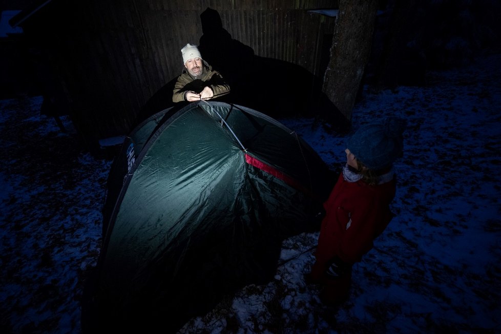 Zimní táboření na vrchu Hvězda v Broumovských stěnách (3.12.2022)