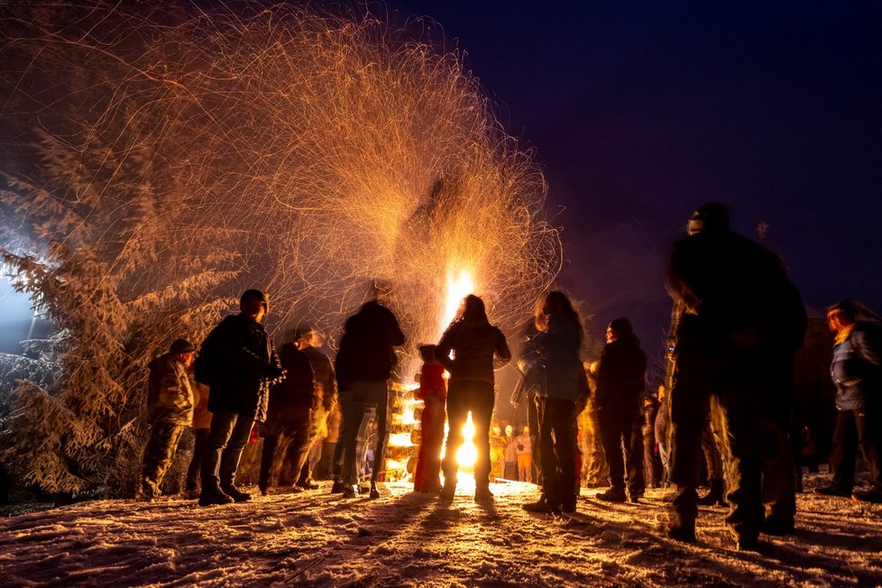 Zimní táboření na vrchu Hvězda v Broumovských stěnách (3.12.2022)