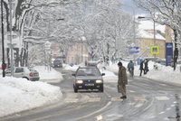 Počasí v Česku: Kde nesněží, tam je ledovka a břečka