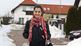Včera v Praze: 12,6 °C - Natálie Karlová (17) „Už se nemůžu dočkat tepla. Miluji sluníčko a věřím, že nás zima nadobro opustila. Dokonce jsem vytáhla ze šatníku sukně.“