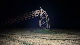Spadané elektrické dráty na dálnici D1 u Prahy (5.8.2022)