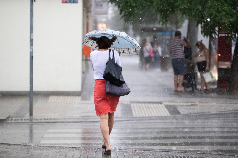 O víkendu hrozí v Česku přeháňky