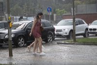 Tropický týden vystřídá nevole počasí: Bouřky se do Prahy dostaví s koncem týdne