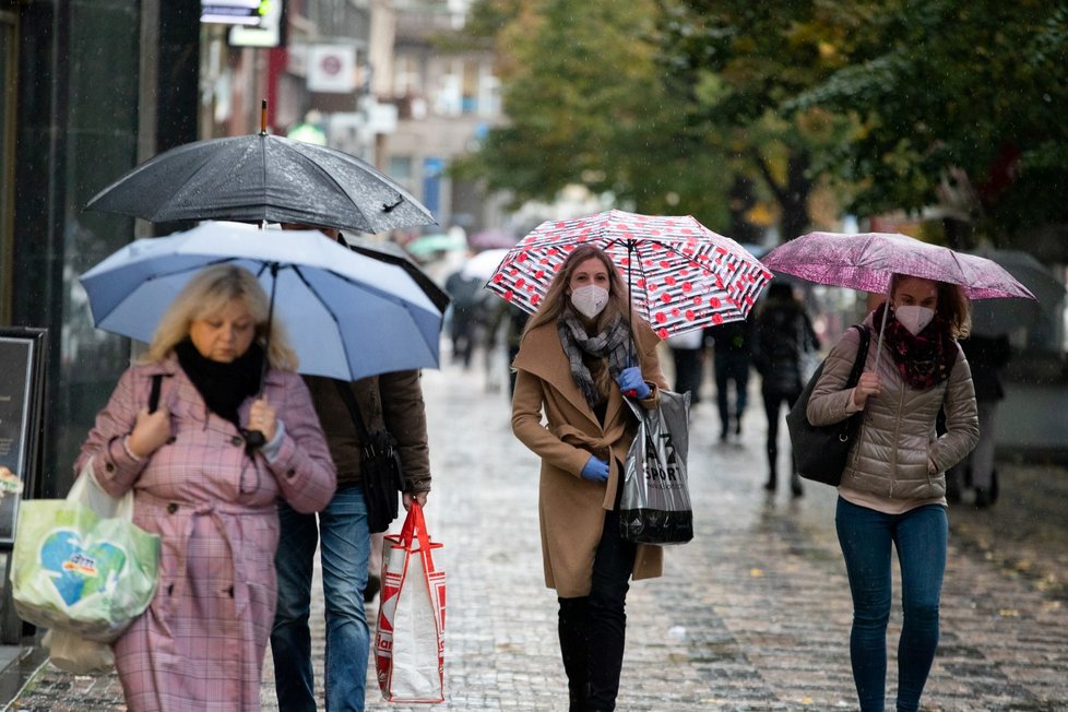 Předpovědi se naplnily, hladiny řek se zvedly kvůli vydatnému dešti. Sledujte radar Blesku