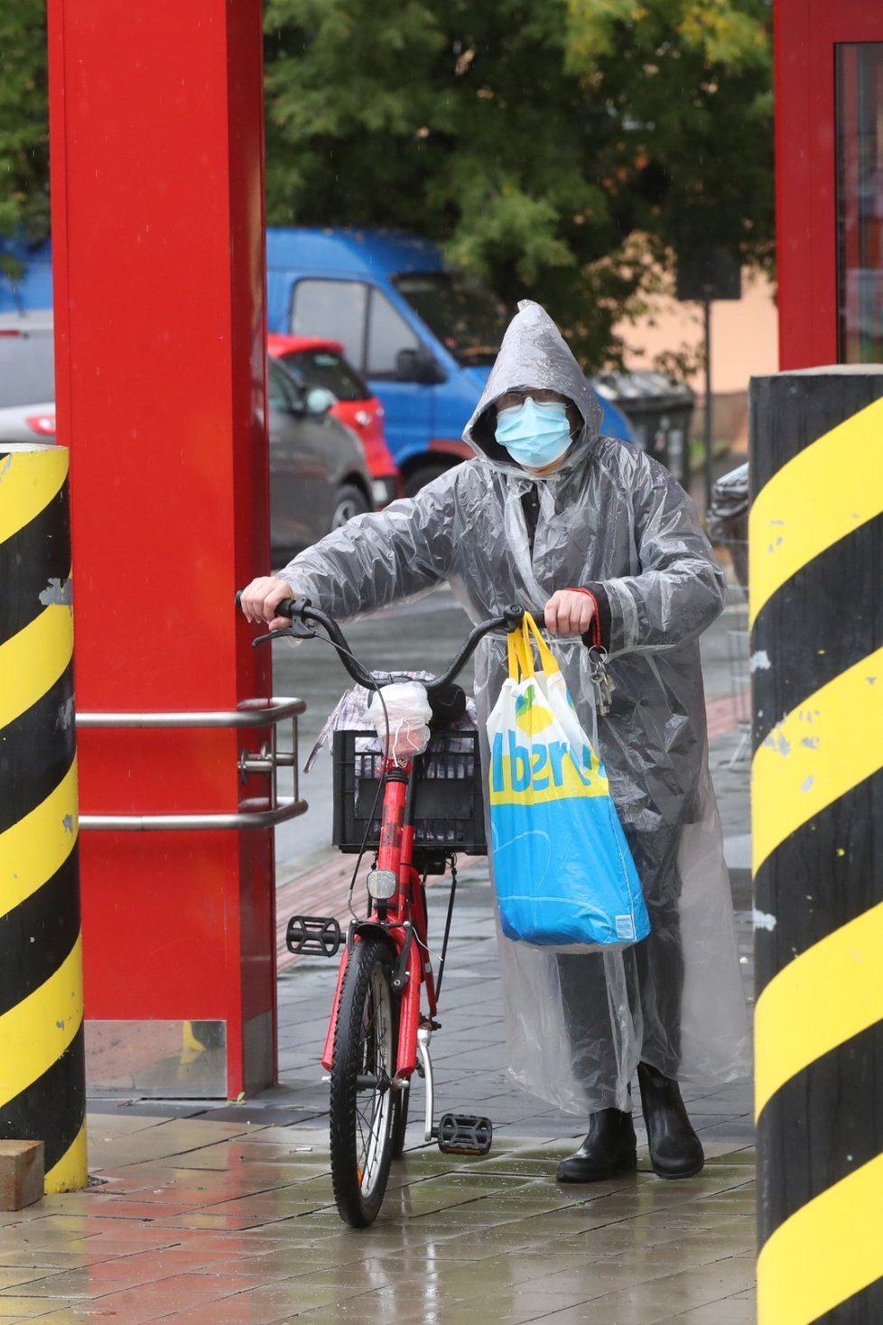 Předpovědi se naplnily, hladiny řek se zvedly kvůli vydatnému dešti. Sledujte radar Blesku