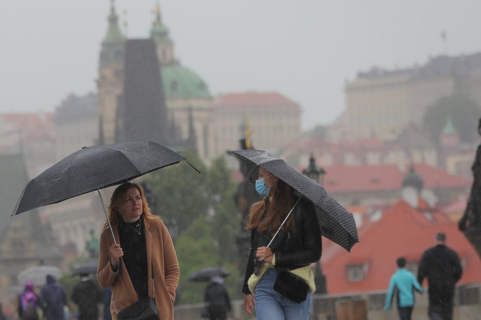 Předpovědi se naplnily, hladiny řek se zvedly kvůli vydatnému dešti. Sledujte radar Blesku