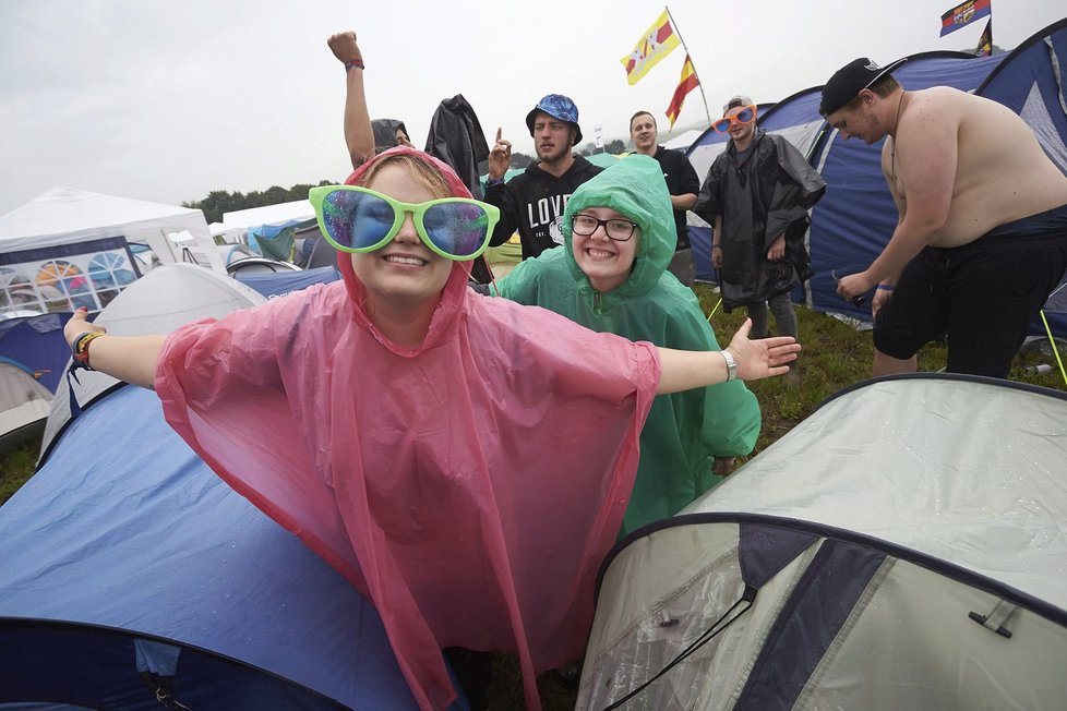 Stejně jako minulý rok se na festival přihnala bouře