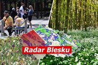 Až 22 °C o prodlouženém víkendu, Česko ale zkropí i déšť. Sledujte radar Blesku a pozor na klíšťata