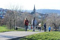 Jarní počasí láme rekordy: Bylo o 50 °C tepleji než před týdnem