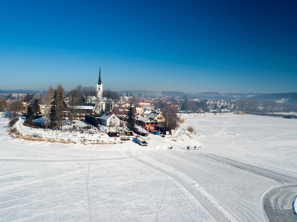 Do Česka dorazí mrazy, přidá se i sněžení.