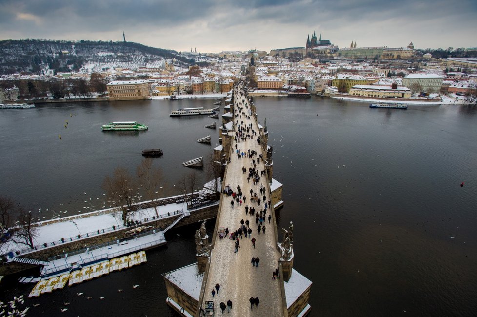 Do Česka dorazí mrazy, přidá se i sněžení.