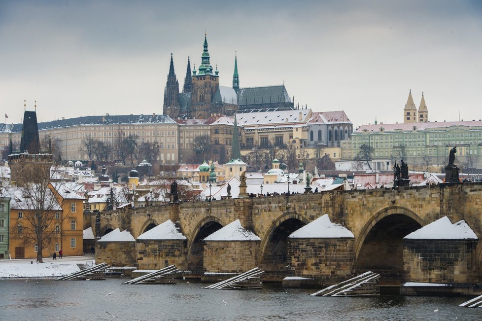 Do Česka dorazí mrazy, přidá se i sněžení.