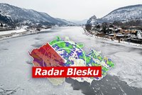 Třeskuté mrazy si dají pauzu: O víkendu bude kolem nuly, začne sněžit. Sledujte radar Blesku