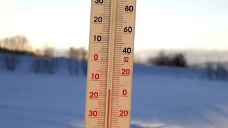 Česko svírají letos rekordní mrazy, na Šumavě naměřili -35 stupňů
