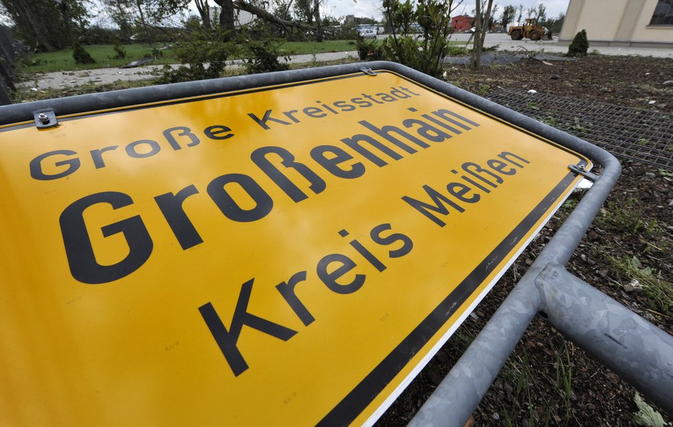 V německém Grossenhainu zabilo tornádo šestiletou dívku