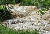 V Morávce se utopila školačka (†8): Spadla do vody při raftování!