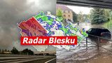 Evakuace tábora, vyvrácené stromy a zatopené sklepy: Českem se prohnaly silné bouřky, sledujte radar Blesku