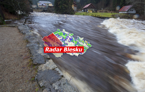 Velká voda v Česku opadá, hladiny řek a potoků kulminují. Sledujte radar Blesku