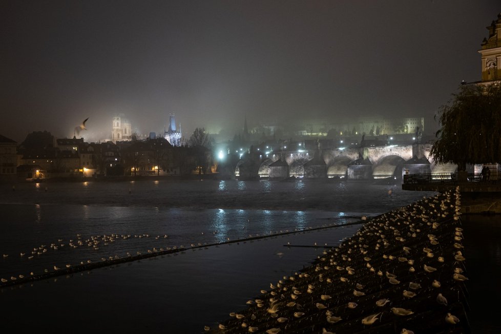 Vylidněná Praha za doby koronaviru