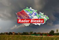 Bouřky, lijáky i kroupy: Meteorologové zpřísnili výstrahu. Kde platí? Sledujte radar Blesku